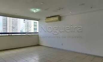 Imagem 2: Cobertura duplex com excelente localização no Espinheiro, possui 187,90 m² de área constru