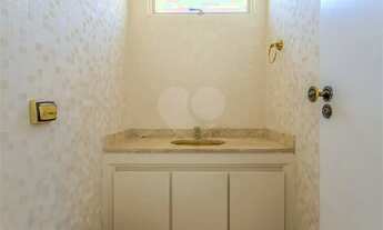 Imagem 2: Apartamento para aluguel e venda possui 180 metros quadrados com 3 quartos