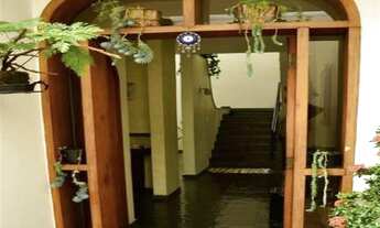 Imagem 4: Sobrados bem amplo, com Espaço Gourmet e com quintal com árvores frutíferas