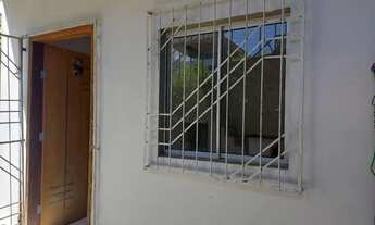 Imagem 2: Alugo casa 1 suíte,cozinha sala varanda