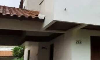 Imagem 2: Sobrado em excelente localização a 3 quadras do mar na praia de Tramandaí/RS