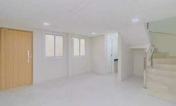 Imagem 3: Sobrado em Condomínio para Venda em Curitiba, Bairro Alto, 3 dormitórios, 1 suíte, 3 banhe