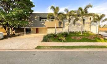 Imagem 3: Casa de condomínio sobrado para venda possui 435 metros quadrados com 4 quartos