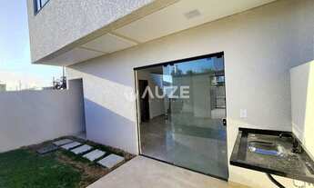 Imagem 2: Sobrados a poucos passos da areia, à venda, Nereidas, Guaratuba, PR