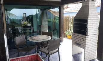 Imagem 5: Casa de temporada com 5 suítes, pé na areia, fora de Condomínio na Ferradura