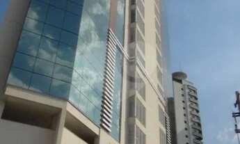 Imagem: Prédio inteiro à venda em Água Fria