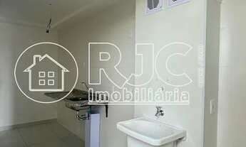 Imagem 5: Imóvel para venda possui 54 metros quadrados com 2 quartos em Todos os Santos - Rio de Jan