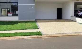 Imagem: Maravilhosa casa térrea Royal Garden, três