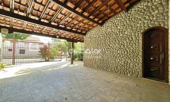 Imagem 3: Casa para locação sendo 360 metos com 7 quartos (3 suítes) e 4 vagas, Santa Branca, Belo H