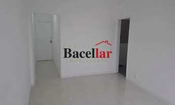 Imagem 2: Apartamento - / Residencial / Maracanã