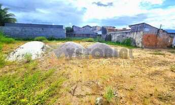 Imagem: Terreno 724m² a menos de 300m da Praia