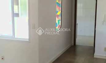 Imagem 2: Apartamento de 2 dormitórios com vaga escriturada e coberta no Menino Deus