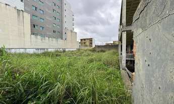 Imagem 2: Imóvel para venda possui 1300 metros quadrados em Praia Campista - Macaé - RJ