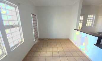 Imagem 5: Casa térrea no bairro Jardim Aquinópolis em Presidente Prudente