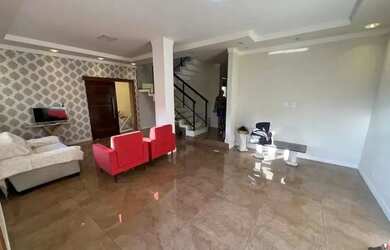 Imagem 3: Casa para Venda em Belo Horizonte, Jardim Leblon, 5 dormitórios, 2 suítes, 1 banheiro, 6 v