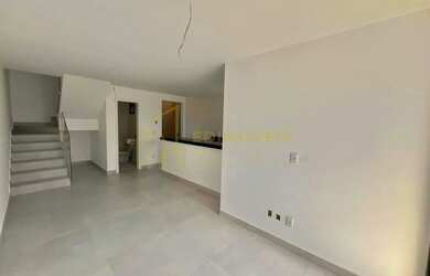 Imagem 4: Linda Casa Duplex em Morada de Laranjeiras Oportunidade Imperdível!