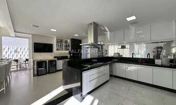 Imagem 2: Sobrado de 290 m² com 04 quartos à venda por R$ 3.500.000 - Jardins Madri - Goiânia/GO