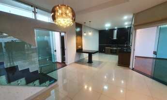 Imagem 3: Casa para venda com 230 metros quadrados com 3 quartos em Jardim Botânico - Uberlândia - M