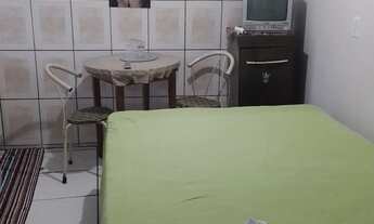 Imagem 2: Alugo quarto para moça( somente mulher