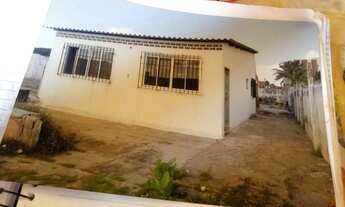 Imagem 2: Vendo casa de 100mts num terreno de 1000m2 e fica na praia do futuro