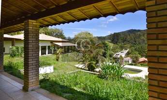 Imagem 6: Mansão a Venda com 7 Dormitórios, sendo 5 Suítes no Condomínio Recanto dos Pássaros em Pir