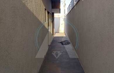 Imagem 2: BADY BASSITT - Casa Padrão - Jardim Tangará