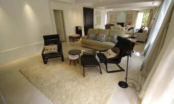 Imagem 2: Lindo apartamento Mobiliado. São 264m² , sendo 3 suítes e 4 vagas de garagem!