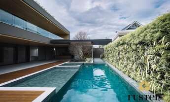 Imagem 3: Casa Triplex à Venda no Condomínio Del Lago, Barra da Tijuca