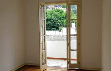 Imagem 6: Alugo/vendo amplo apartamento 2 quartos em edifício histórico na Glória