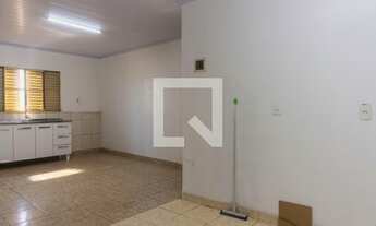 Imagem 3: Casa para Aluguel - Samambaia Sul, 2 Quartos, 230 m2