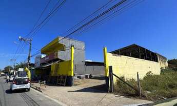 Imagem 3: Ponto comercial loja com apartamento e galpão