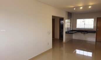 Imagem 7: Casa para Venda em Anápolis, Jardim Itália, 3 dormitórios, 1 suíte, 2 banheiros, 1 vaga