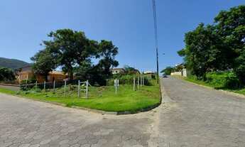 Imagem 2: Lindo terreno na Praia de Itaguaçu distante 400 metros do mar!!!