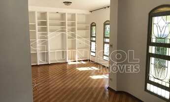 Imagem 3: A Unisol Imóveis aluga casa com três dormitórios sendo uma suíte e edícula com dois quarto