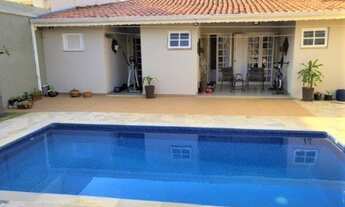 Imagem 2: Ótima Casa Térrea 4 Dorm. 340m² C/ Edícula, Área Gourmet e Piscina - Parque São Quirino