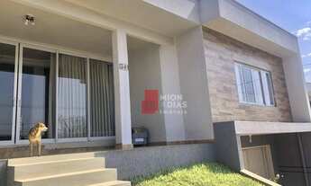 Imagem: Casa com 1 suíte com closet mais 2 dormitórios