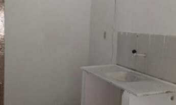 Imagem 2: Casa para venda com 210 metros quadrados com 1 quarto, pátio grande e quintal amplo