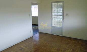 Imagem 6: Benfica / JF - Casa 3/4 - Ampla Cozinha - Varandão - Amplo Quintal - Anexo Kitinete - Px a