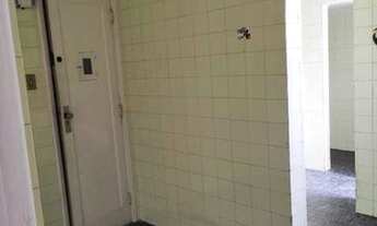 Imagem 4: Situado na famosa e querida pracinha do bairro, Edmundo Rêgo