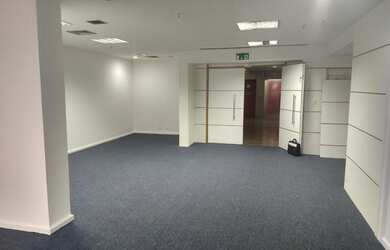 Imagem 5: Sala/Conjunto para aluguel possui 375 metros quadrados em Centro - Rio de Janeiro - RJ