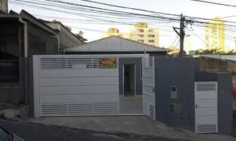 Imagem: Casa com 03 dormitórios e garagem