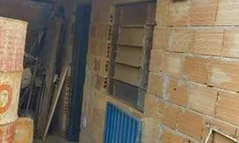 Imagem 7: Vendo área na vila Santa Rita (Eliana Silva)