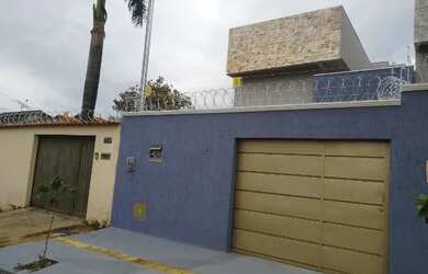 Imagem 2: Casas próxima ao Flamboyant, Paço Municipal, Assembleia Legislativa