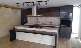 Imagem 2: Casa de condomínio sobrado para venda tem 375 metros quadrados com 4 quartos