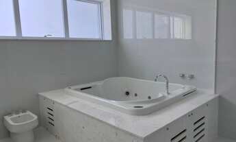 Imagem 6: Apartamento para venda tem 648 metros quadrados com 4 quartos