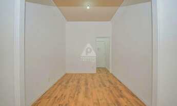 Imagem 3: Maravilhoso apartamento de frente com 85m², claro e arejado, cômodos amplos, vaga na escri