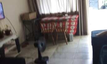 Imagem 2: Vendo uma casa Casa com 1 dormitório