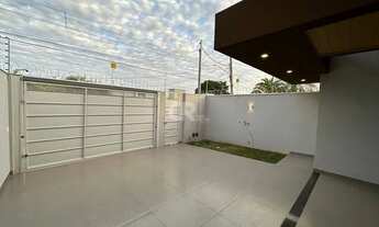 Imagem 3: Casa à Venda com 3 quartos, 3 banheiros sendo 1 suíte e 119m² por R$ 770.000