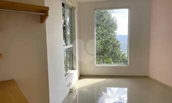 Imagem 7: Sobrado com projeto moderno, 3 suítes, vista panorâmica, casa de caseiro, loteamento com p