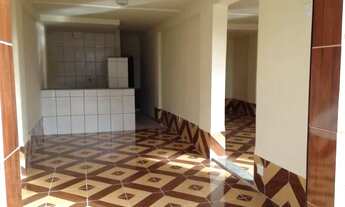 Imagem 5: Quitinetes mobiliadas frente ao portão da UFJF, ao lado do Hospitel Mont Sinai